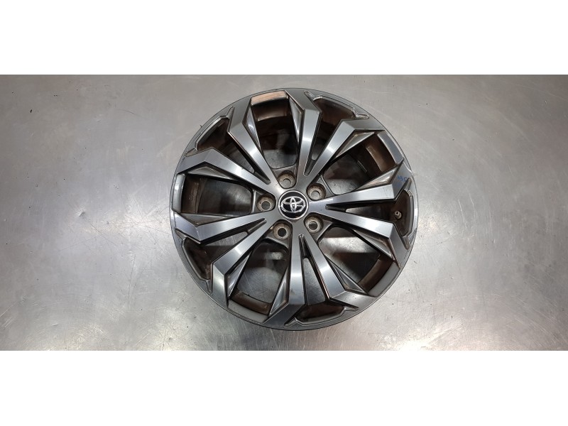 Recambio de llanta para toyota rav4 hybrid 4x2 advance referencia OEM IAM 4261A42160  