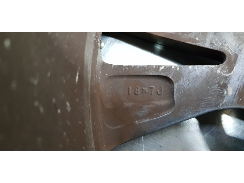 Recambio de llanta para toyota rav4 hybrid 4x2 advance referencia OEM IAM 4261A42160  