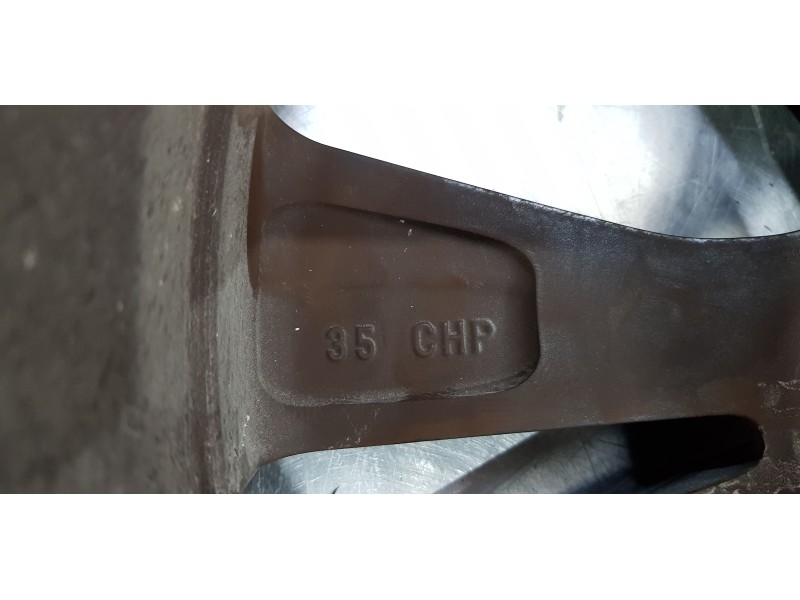 Recambio de llanta para toyota rav4 hybrid 4x2 advance referencia OEM IAM 4261A42160  