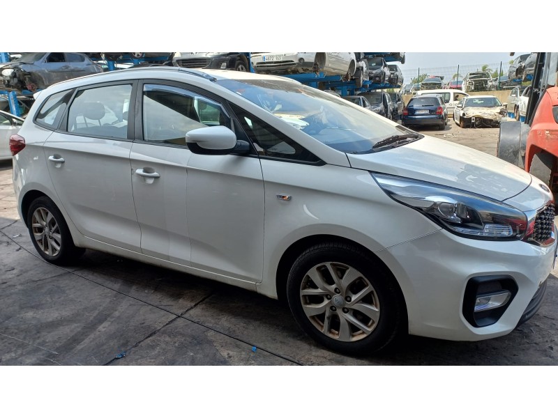 kia carens ( ) del año 2019