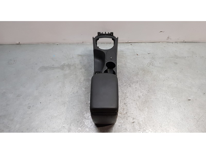 Recambio de apoyabrazos central para nissan qashqai (j10) visia referencia OEM IAM 96910JD02E  