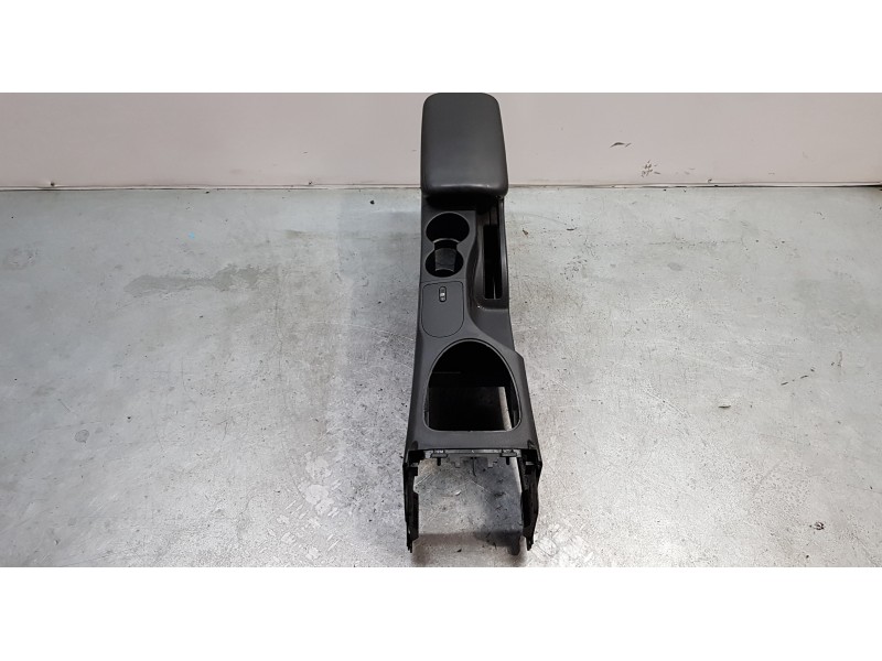 Recambio de apoyabrazos central para nissan qashqai (j10) visia referencia OEM IAM 96910JD02E  