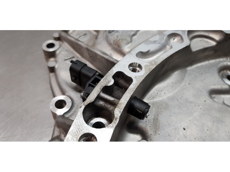 Recambio de tapa distribucion para infiniti qx30 premium referencia OEM IAM A6510150400  