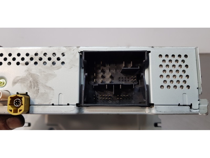 Recambio de sistema audio / radio cd para volkswagen caddy furgón/kombi kombi referencia OEM IAM 1K8035150D  