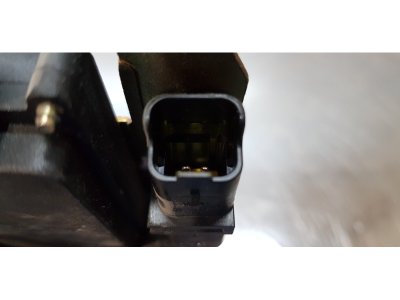 Recambio de cerradura puerta lateral derecha para citroen c8 2.2 hdi exclusive referencia OEM IAM PZ08B01Y  