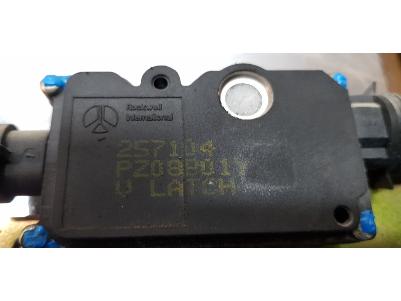 Recambio de cerradura puerta lateral derecha para citroen c8 2.2 hdi exclusive referencia OEM IAM PZ08B01Y  