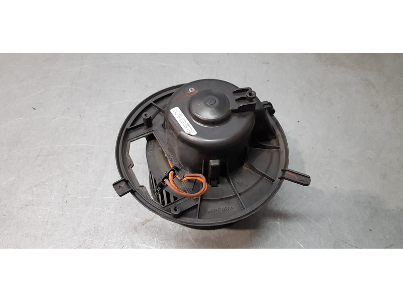 Recambio de motor calefaccion para volkswagen passat variant (365) edition bluemotion referencia OEM IAM 3C1820015Q   Recambio de motor calefaccion para volkswagen passat variant (365) edition bluemotion referencia OEM IAM 3C1820015Q