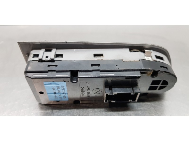 Recambio de mando elevalunas delantero izquierdo para bmw serie 3 touring (e91) 318d referencia OEM IAM 61319217327 9217327  Recambio de mando elevalunas delantero izquierdo para bmw serie 3 touring (e91) 318d referencia OEM IAM 61319217327 9217327