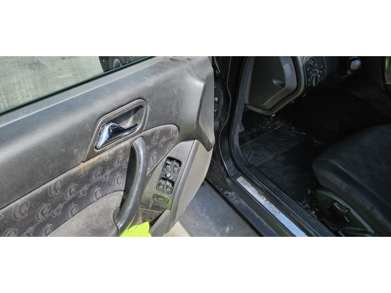 mercedes clase c (w203) berlina del año 2000