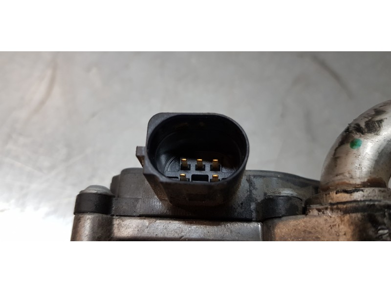 Recambio de valvula egr para volkswagen caddy furgón/kombi kombi referencia OEM IAM 04L131501R   Recambio de valvula egr para volkswagen caddy furgón/kombi kombi referencia OEM IAM 04L131501R