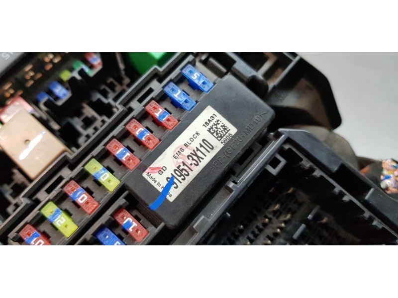 Recambio de caja reles / fusibles para kia carens ( ) basic referencia OEM IAM 919513X110   Recambio de caja reles / fusibles para kia carens ( ) basic referencia OEM IAM 919513X110