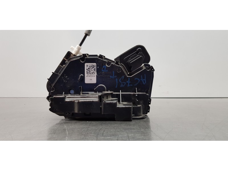 Recambio de cerradura puerta trasera izquierda para volkswagen tiguan edition bmt referencia OEM IAM 5NA839015C  