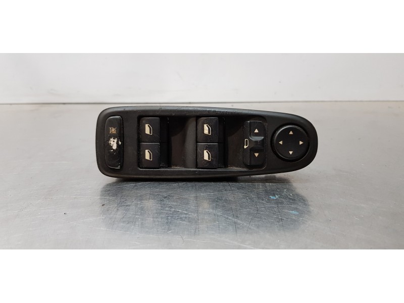 Recambio de mando elevalunas delantero izquierdo para citroen c4 picasso exclusive referencia OEM IAM 96639382ZD  