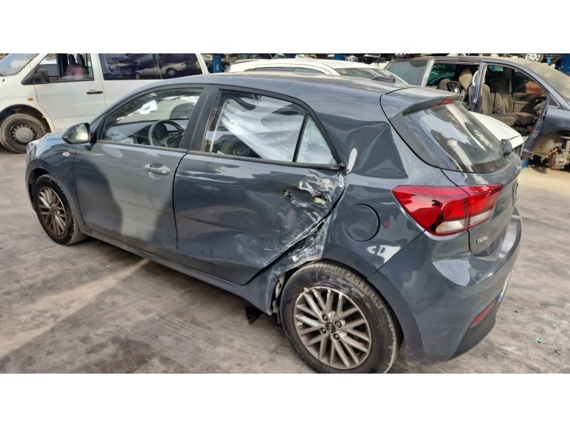 kia rio (yb) del año 2021