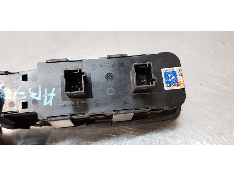 Recambio de mando elevalunas delantero izquierdo para citroen c4 picasso exclusive referencia OEM IAM 96639382ZD  