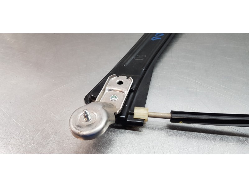 Recambio de elevalunas delantero derecho para volkswagen tiguan edition bmt referencia OEM IAM 5NA837462A 5NA837462 