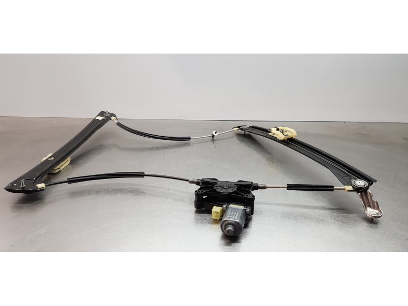 Recambio de elevalunas delantero derecho para volkswagen tiguan edition bmt referencia OEM IAM 5NA837462A 5NA837462 