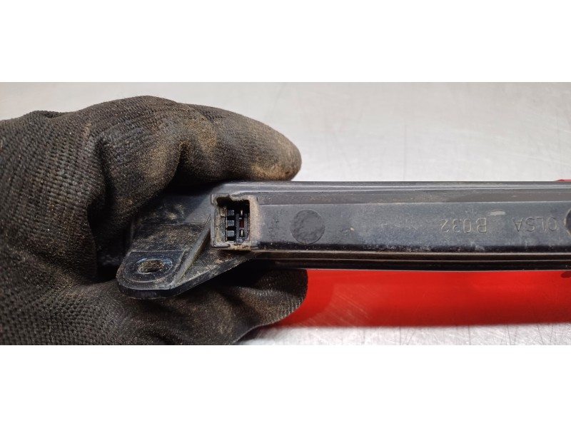 Recambio de luz central de freno para lancia ypsilon (402) silver referencia OEM IAM 735479685  