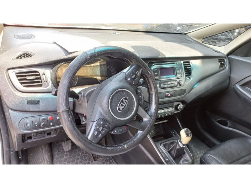 kia carens ( ) del año 2019