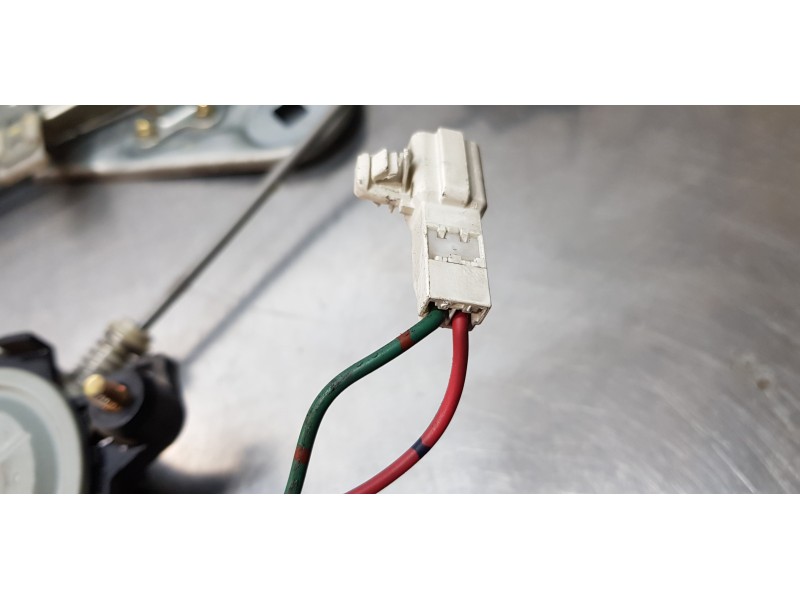 Recambio de elevalunas delantero derecho para toyota celica (t23) 1.8 referencia OEM IAM 8571020310   Recambio de elevalunas delantero derecho para toyota celica (t23) 1.8 referencia OEM IAM 8571020310