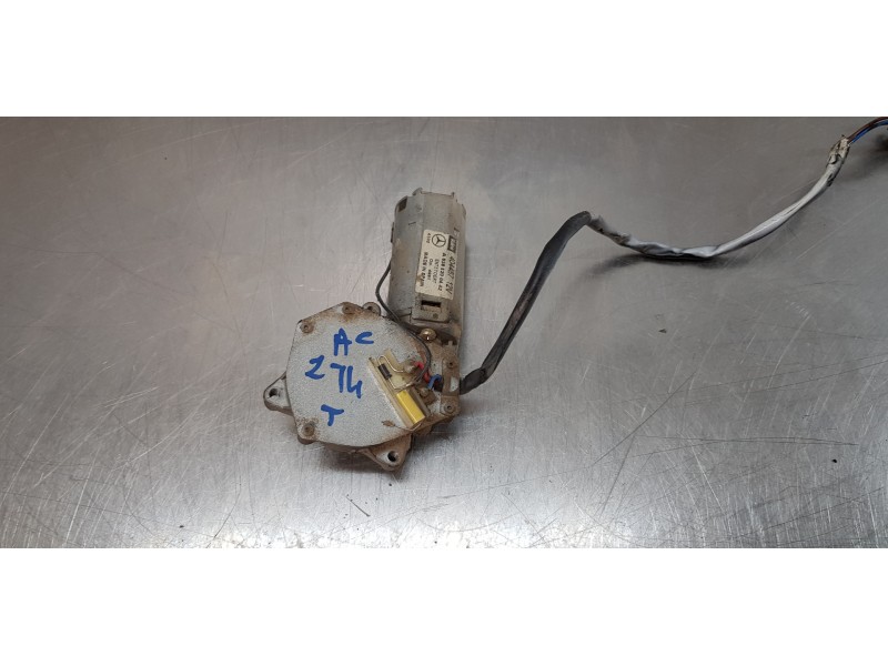 Recambio de motor limpia trasero para mercedes vito (w638) combi 110 cdi (638.194) referencia OEM IAM A6388200442   Recambio de motor limpia trasero para mercedes vito (w638) combi 110 cdi (638.194) referencia OEM IAM A6388200442