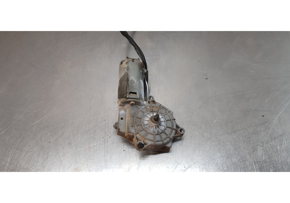 Recambio de motor limpia trasero para mercedes vito (w638) combi 110 cdi (638.194) referencia OEM IAM A6388200442   Recambio de motor limpia trasero para mercedes vito (w638) combi 110 cdi (638.194) referencia OEM IAM A6388200442