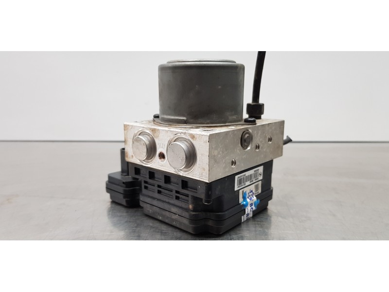 Recambio de abs para hyundai i30 fastback tecno referencia OEM IAM 58900G4EA0 58910G4EA0 G458928500