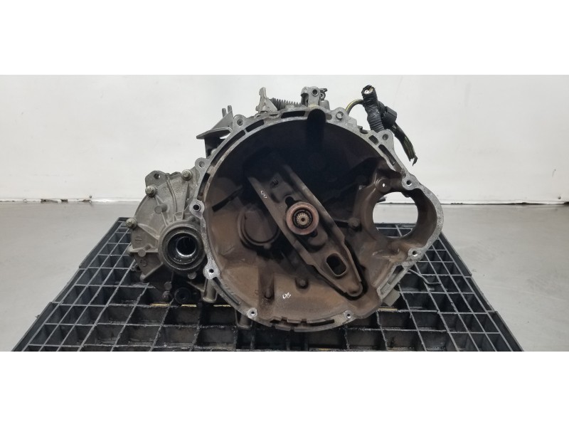 Recambio de caja cambios para mitsubishi colt berlina 3 (cz) 1.1 inform referencia OEM IAM MN130193  