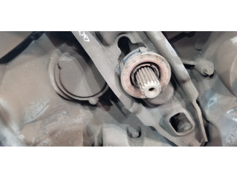 Recambio de caja cambios para mitsubishi colt berlina 3 (cz) 1.1 inform referencia OEM IAM MN130193  