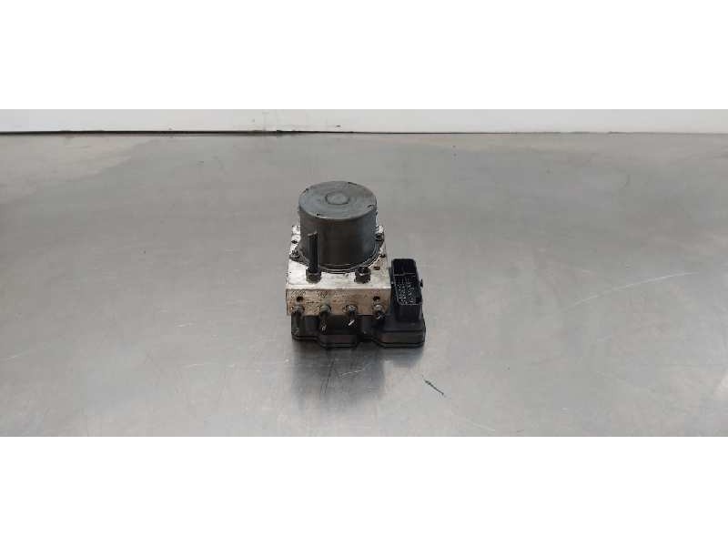 Recambio de abs para toyota avensis touring sports executive referencia OEM IAM 4454005150  