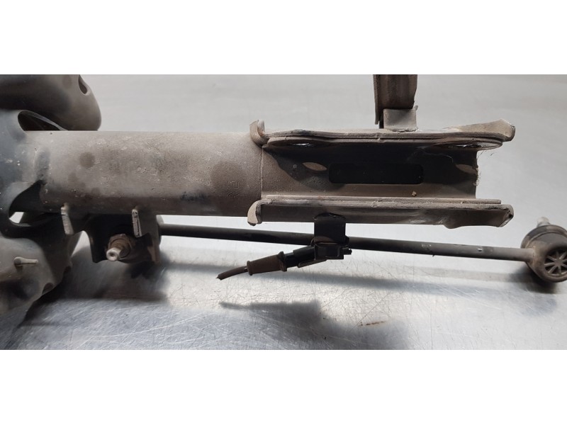 Recambio de amortiguador delantero derecho para hyundai i30 fastback tecno referencia OEM IAM 54661G4EE0  