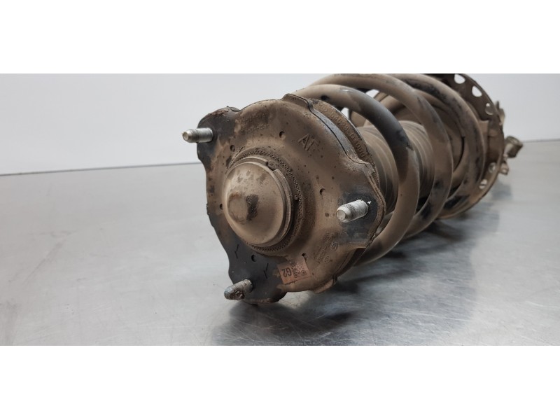 Recambio de amortiguador delantero derecho para hyundai i30 fastback tecno referencia OEM IAM 54661G4EE0  