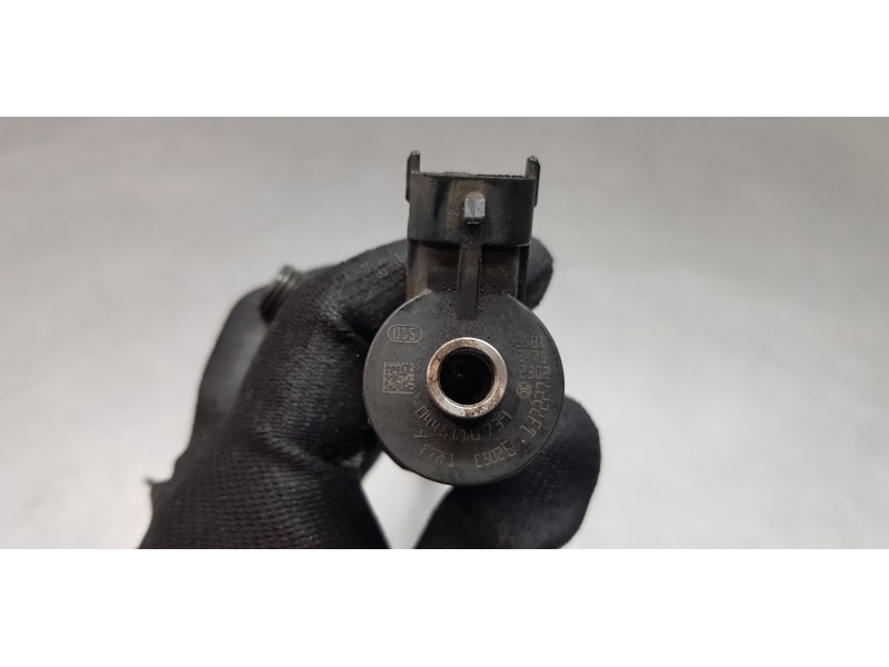 Recambio de inyector para peugeot partner kombi access referencia OEM IAM 0445110739   Recambio de inyector para peugeot partner kombi access referencia OEM IAM 0445110739