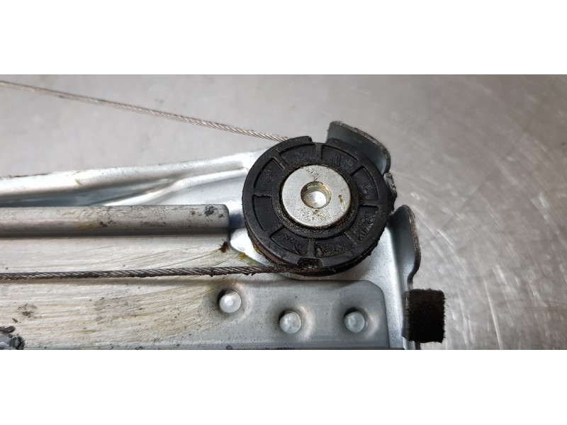 Recambio de elevalunas delantero izquierdo para dacia sandero ambiance referencia OEM IAM 807213282   Recambio de elevalunas delantero izquierdo para dacia sandero ambiance referencia OEM IAM 807213282