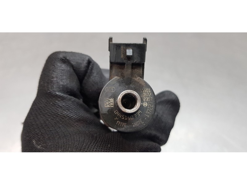 Recambio de inyector para peugeot partner kombi access referencia OEM IAM 0445110739  