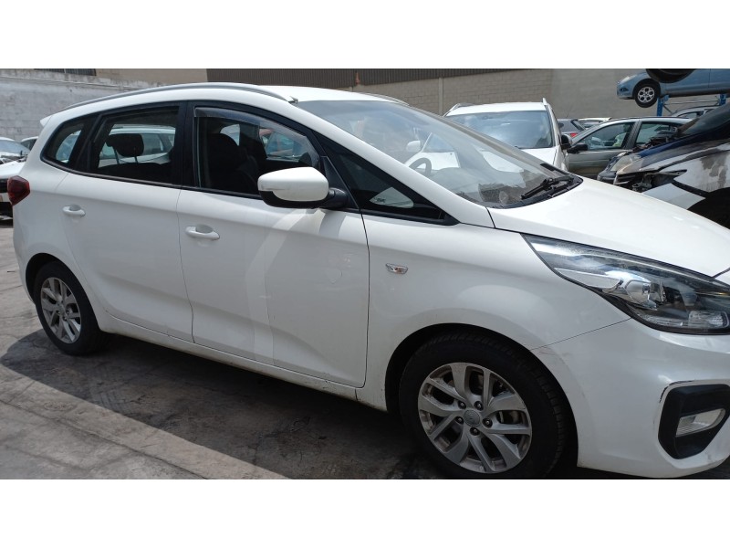 kia carens ( ) del año 2016