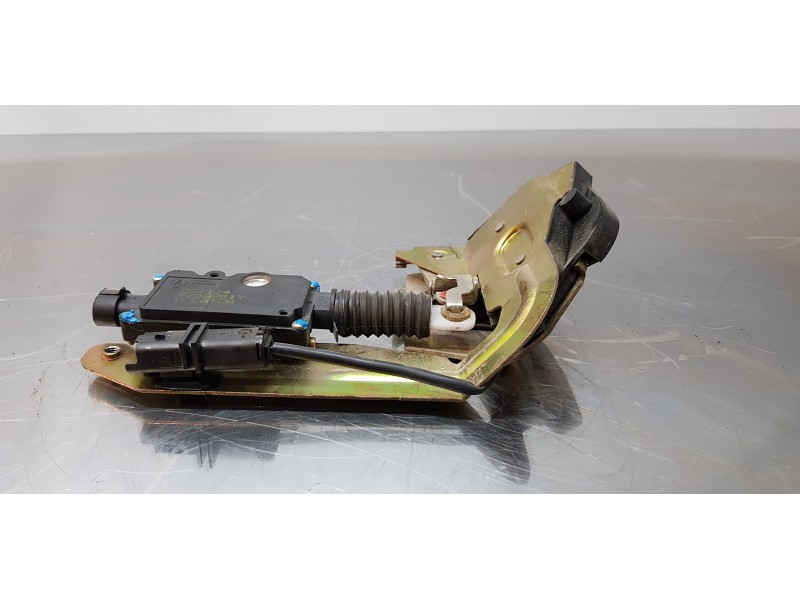 Recambio de cerradura puerta lateral izquierda para citroen c8 2.2 hdi exclusive referencia OEM IAM PZ08B01Y  