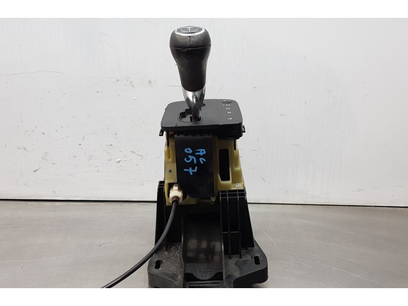 Recambio de palanca cambio para mercedes clase a (w169) a 180 cdi a-edition referencia OEM IAM A1693700509  