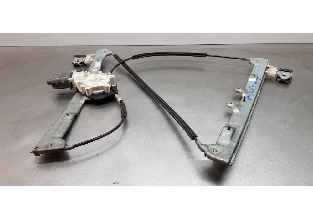 Recambio de elevalunas delantero derecho para mitsubishi colt berlina 3 (cz) 1.1 inform referencia OEM IAM 5713A136  