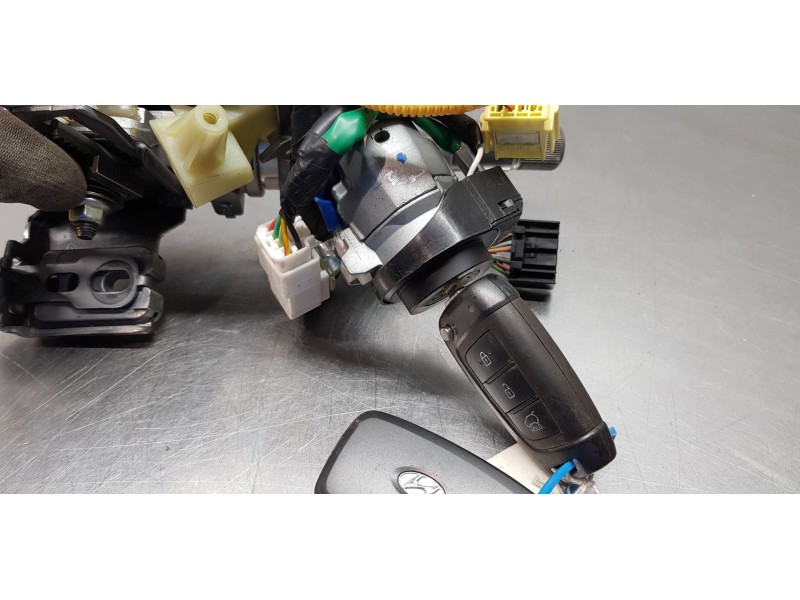 Recambio de antirrobo para hyundai i30 fastback tecno referencia OEM IAM 81900G2D00 81910D3000 