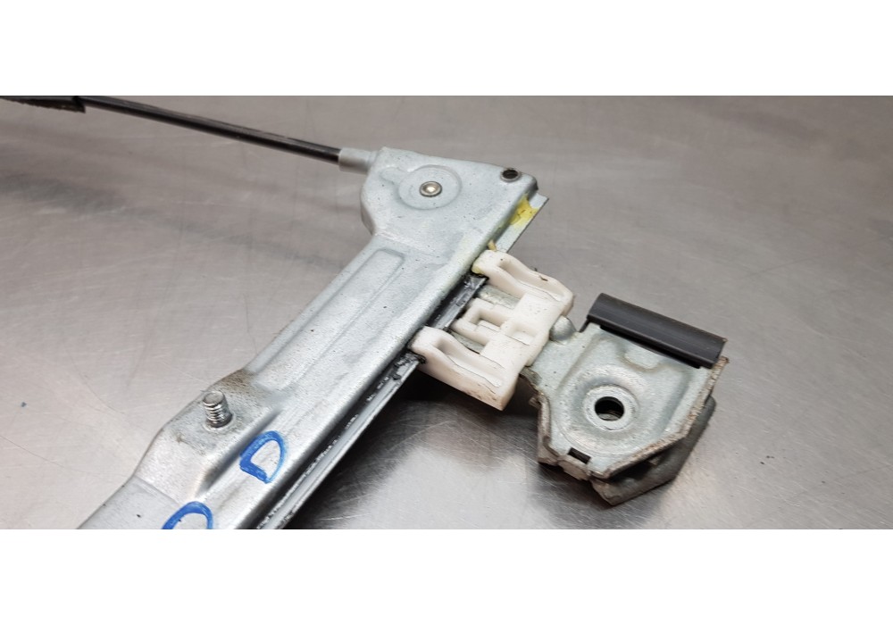 Recambio de elevalunas delantero derecho para mitsubishi colt berlina 3 (cz) 1.1 inform referencia OEM IAM 5713A136   Recambio de elevalunas delantero derecho para mitsubishi colt berlina 3 (cz) 1.1 inform referencia OEM IAM 5713A136