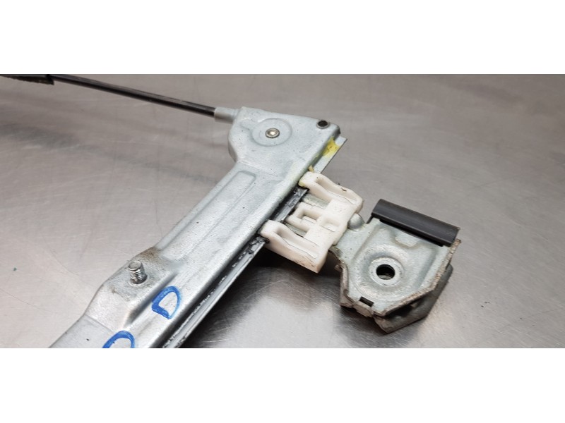 Recambio de elevalunas delantero derecho para mitsubishi colt berlina 3 (cz) 1.1 inform referencia OEM IAM 5713A136   Recambio de elevalunas delantero derecho para mitsubishi colt berlina 3 (cz) 1.1 inform referencia OEM IAM 5713A136