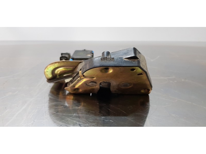 Recambio de cerradura puerta lateral izquierda para citroen c8 2.2 hdi exclusive referencia OEM IAM PZ08B01Y  