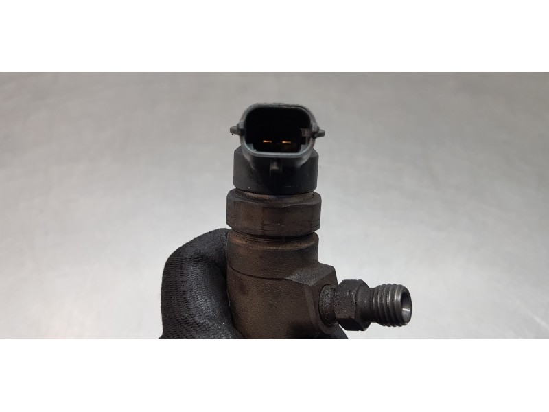 Recambio de inyector para peugeot partner kombi access referencia OEM IAM 0445110739   Recambio de inyector para peugeot partner kombi access referencia OEM IAM 0445110739