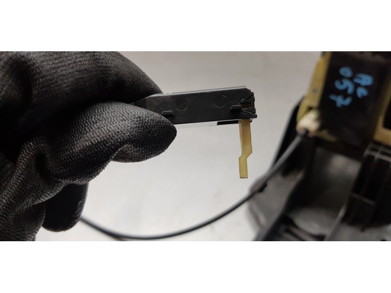 Recambio de palanca cambio para mercedes clase a (w169) a 180 cdi a-edition referencia OEM IAM A1693700509  