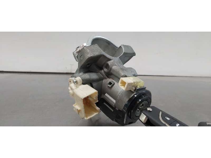 Recambio de antirrobo para toyota avensis touring sports executive referencia OEM IAM   