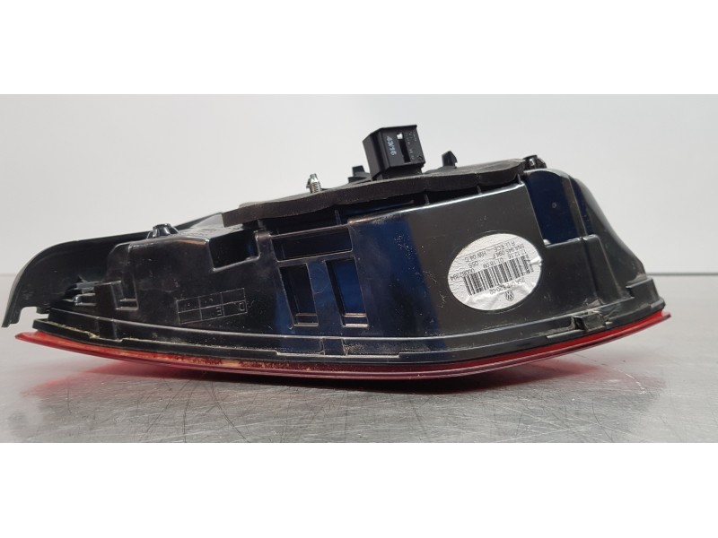 Recambio de piloto trasero derecho interior para volkswagen tiguan edition bmt referencia OEM IAM 5NA945094F  