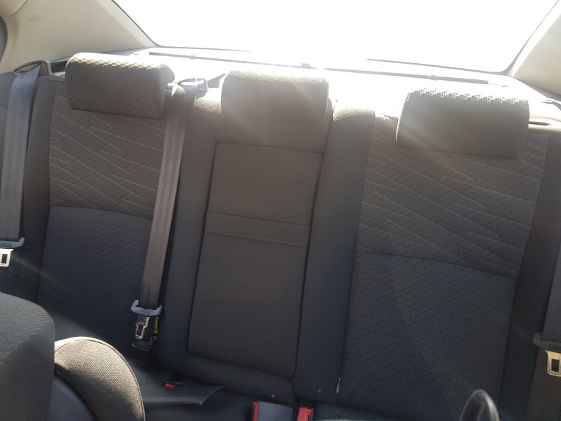 toyota avensis (t27) del año 2009