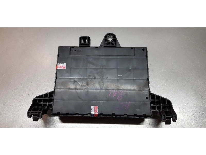 Recambio de caja reles / fusibles para opel zafira (c) excellence start/stop referencia OEM IAM 39132479   Recambio de caja reles / fusibles para opel zafira (c) excellence start/stop referencia OEM IAM 39132479