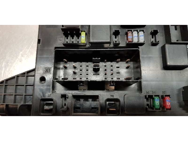 Recambio de caja reles / fusibles para opel zafira (c) excellence start/stop referencia OEM IAM 39132479   Recambio de caja reles / fusibles para opel zafira (c) excellence start/stop referencia OEM IAM 39132479